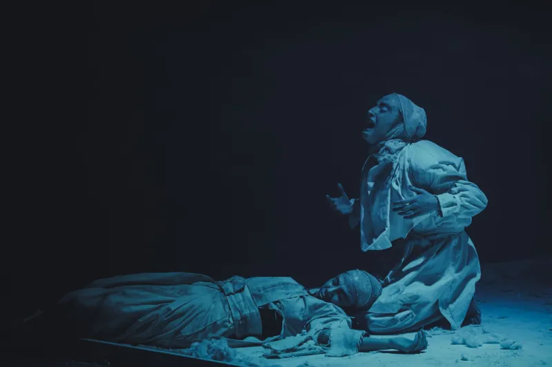 La gramática del silencio: actores y dramaturgos españoles que han hecho del non-dicho su lenguaje maestro